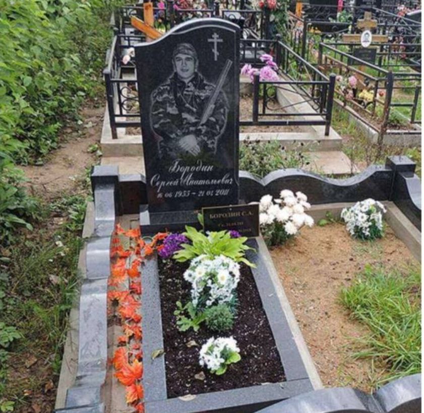 Памятники